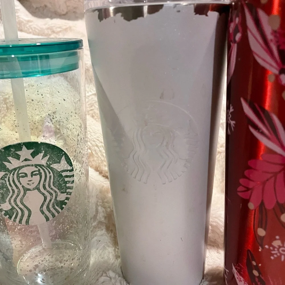 Set of 5 Starbucks coffeee cups